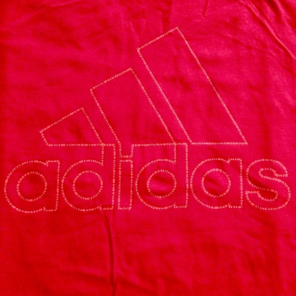 Adidas GRAPHIC Tee-Shirt, RED Large, BNWT - Picture 2 of 3